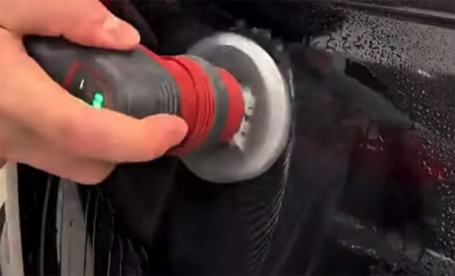 Applying filler to a car scratch. Still from @pikong video
